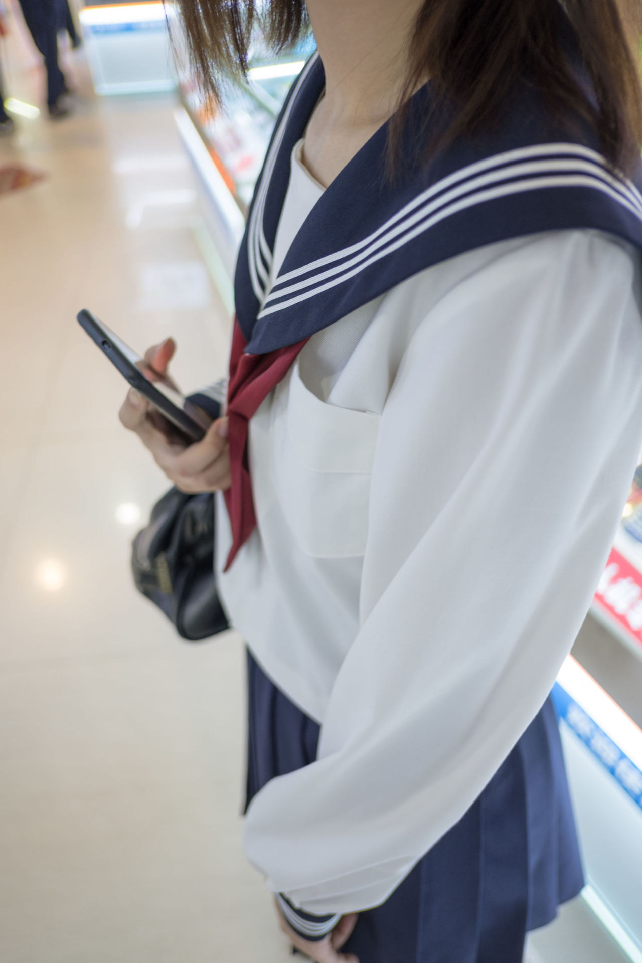 [森萝财团] BETA-017 JK白丝美足 萝莉丝袜写真